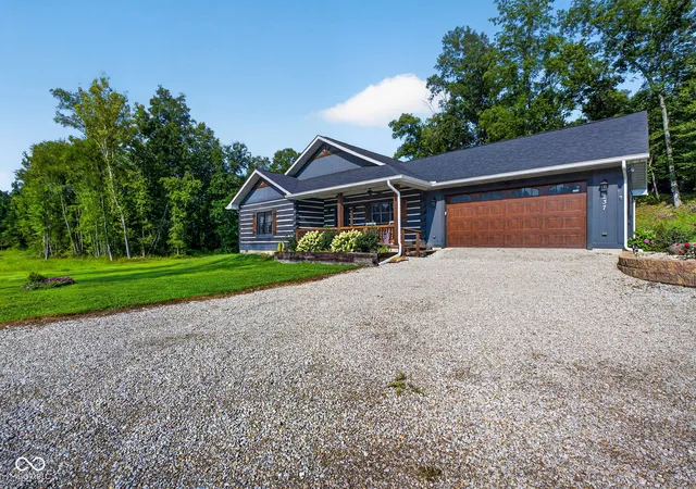 Photo 3 of Single family home for sale at 237 Salt Crk Rd, Nashville, IN 47448 | MLS# 22119150 | Listing updated on 2026-09-22