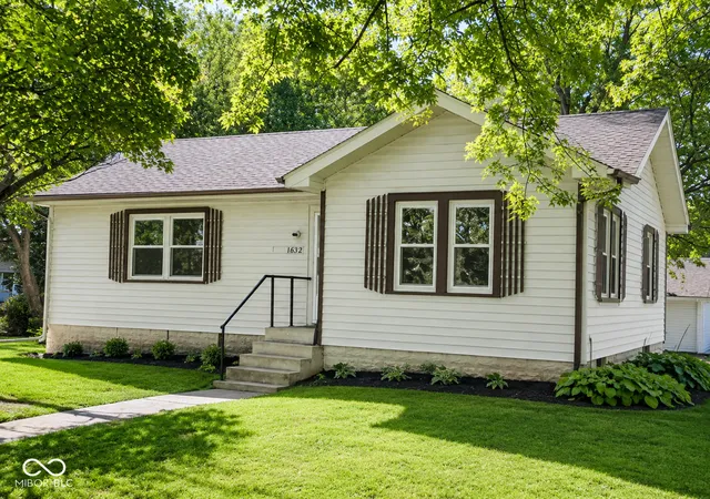 Photo 1 of Single family home for sale at 1852 N Audubon Rd, Indianapolis, IN 46218 | MLS# 22119151 | Listing updated on 2026-08-28
