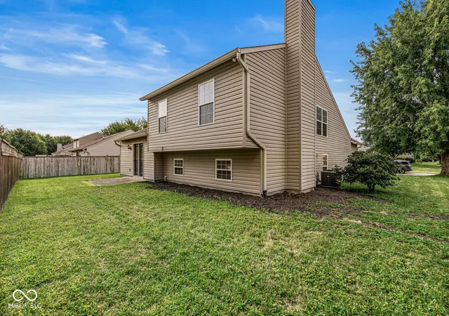 35th image of 900 E Elmwood Dr, Franklin, IN 46131 | MLS# 22119164