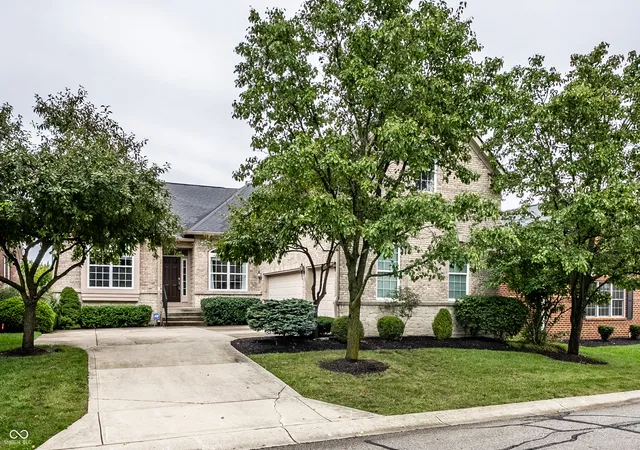 Photo 3 of Single family home for sale at 15471 Mission Hills Dr, Carmel, IN 46033 | MLS# 22119171 | Listing updated on 2026-09-23