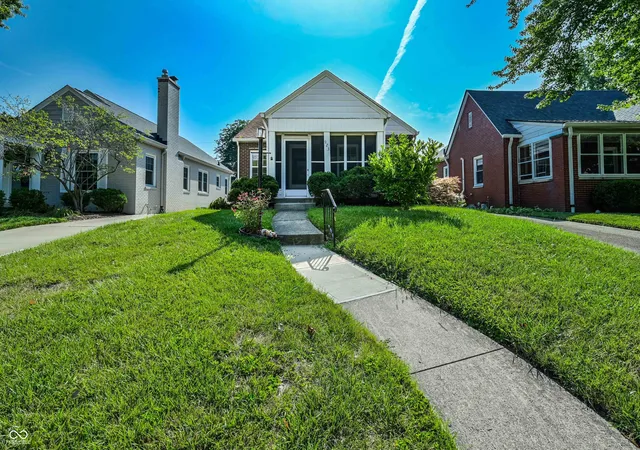 2nd image of 923 N Ritter Ave, Indianapolis, IN 46219 | MLS# 22119176