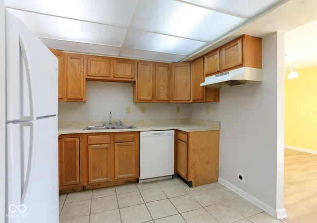 5th image of 6370 Commons Dr, Indianapolis, IN 46254 | MLS# 22119177