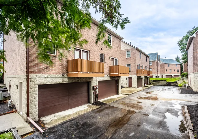 33rd image of 488 E 10th St, Indianapolis, IN 46202 | MLS# 22119180