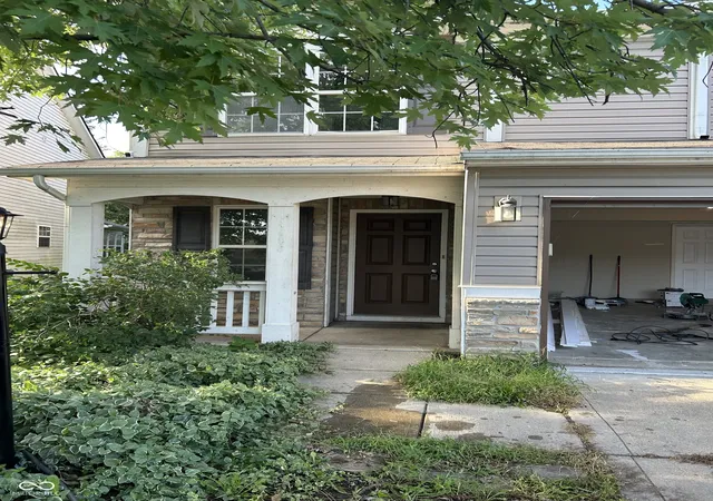 1st image of 1406 Bluff View Ct, Indianapolis, IN 46217 | MLS# 22119197