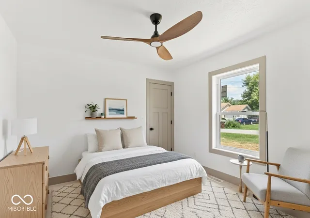 Photo 3 of Single family home for sale at 365 Edgewood Ave, North Vernon, IN 47265 | MLS# 22119198 | Listing updated on 2026-09-03