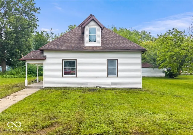 2nd image of 314 Craven St, Sweetser, IN 46987 | MLS# 22119220