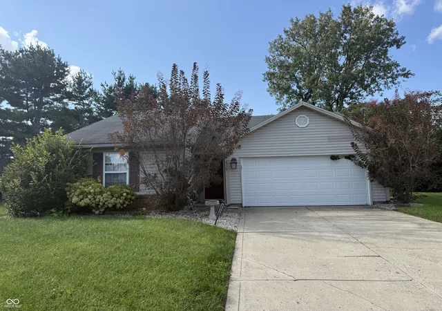 Single family home for sale at 2516 Palomino Ct, Anderson, IN 46012 | MLS# 22119221