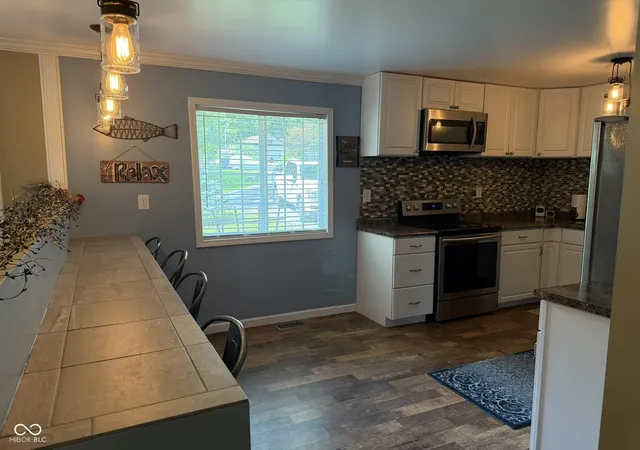 Photo 3 of Single family home for sale at 9712 E Mitchell Dr, Rockville, IN 47872 | MLS# 22119232 | Listing updated on 2026-08-29