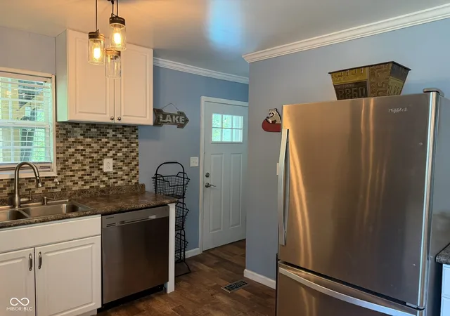 Photo 4 of Single family home for sale at 9712 E Mitchell Dr, Rockville, IN 47872 | MLS# 22119232 | Listing updated on 2026-08-29