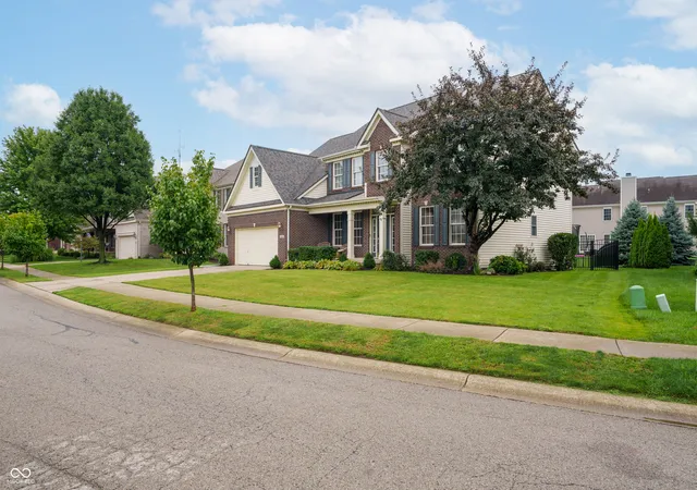 Photo 3 of Single family home for sale at 12135 Ashland Dr, Fishers, IN 46037 | MLS# 22119242 | Listing updated on 2026-10-01