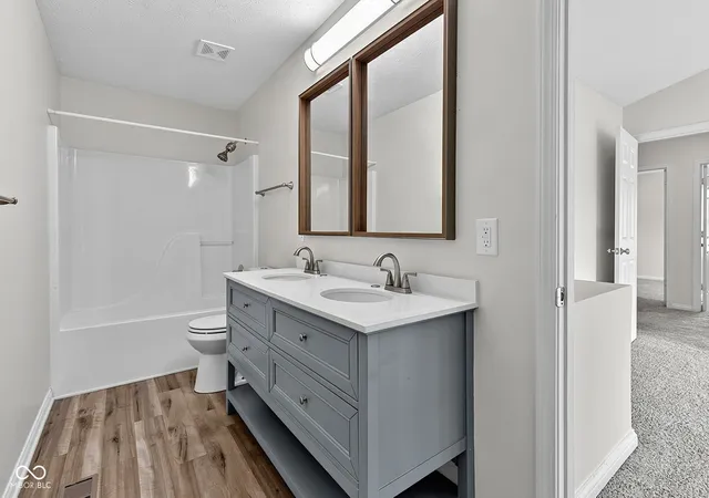 3rd image of 3923 Planewood Dr, Indianapolis, IN 46235 | MLS# 22119247