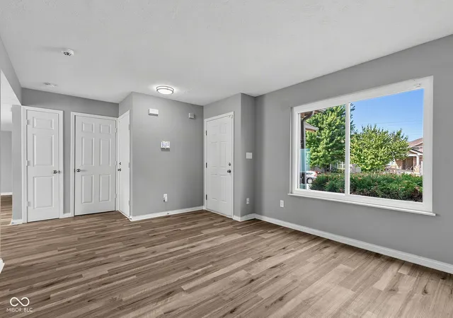 Photo 3 of Single family home for sale at 3923 Planewood Dr, Indianapolis, IN 46235 | MLS# 22119247 | Listing updated on 2026-10-08