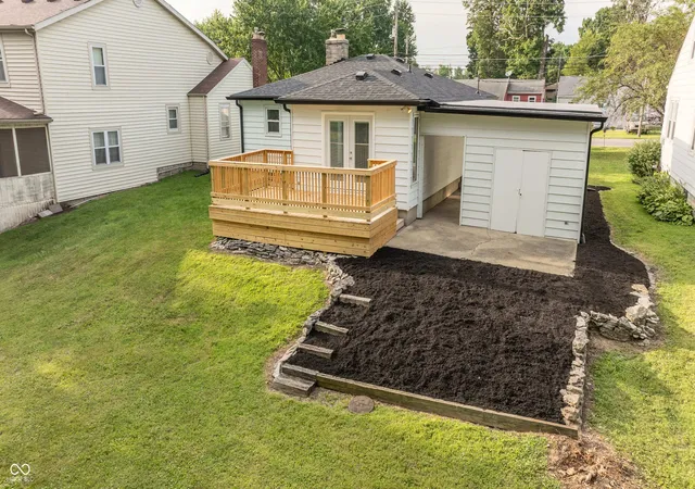 Photo 3 of Sale Pending at 1217 Lindberg Rd, Anderson, IN 46012 | MLS# 22119255 | Listing updated on 2026-09-03