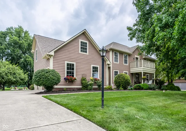 2nd image of 2584 E Fairway Village Dr, Greenfield, IN 46140 | MLS# 22119259