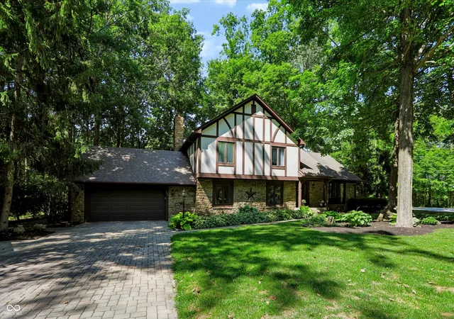 2nd image of 7302 Wood Stream Dr, Indianapolis, IN 46254 | MLS# 22119272