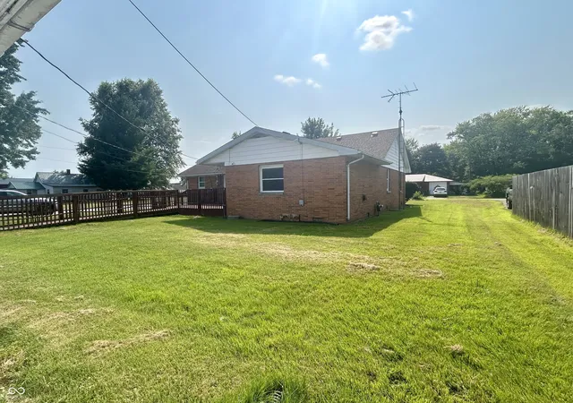12th image of 501 N Jackson St, Crothersville, IN 47229 | MLS# 22119279