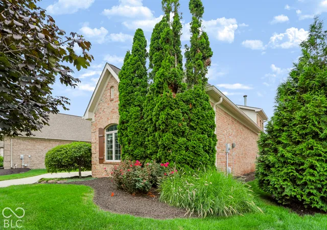 Photo 4 of Single family home for sale at 15478 Long Cove Blvd, Carmel, IN 46033 | MLS# 22119282 | Listing updated on 2026-10-09