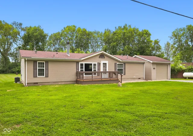 Photo 2 of Manufactured home for sale at 805 Reformatory Rd, Pendleton, IN 46064 | MLS# 22119287 | Listing updated on 2026-08-20