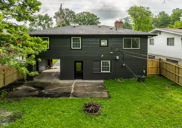 42nd image of 3540 Adams St, Indianapolis, IN 46218 | MLS# 22119290