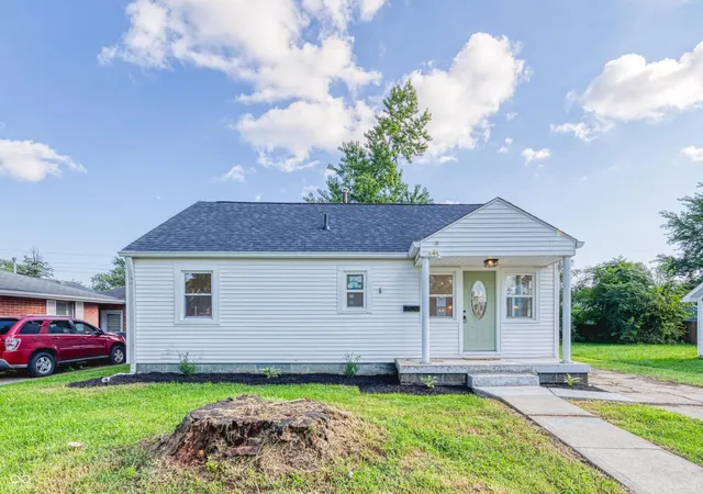 1st image of 405 W 33rd St, Anderson, IN 46013 | MLS# 22119307