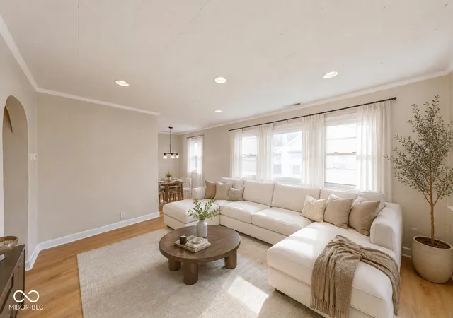 2nd image of 405 W 33rd St, Anderson, IN 46013 | MLS# 22119307