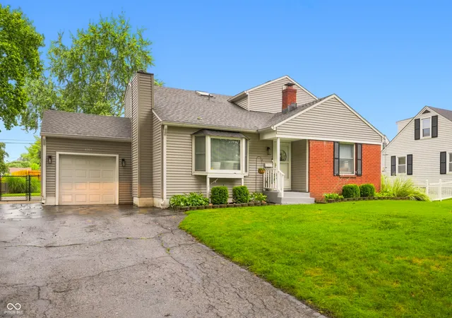 2nd image of 6305 Douglas Rd, Indianapolis, IN 46220 | MLS# 22119326