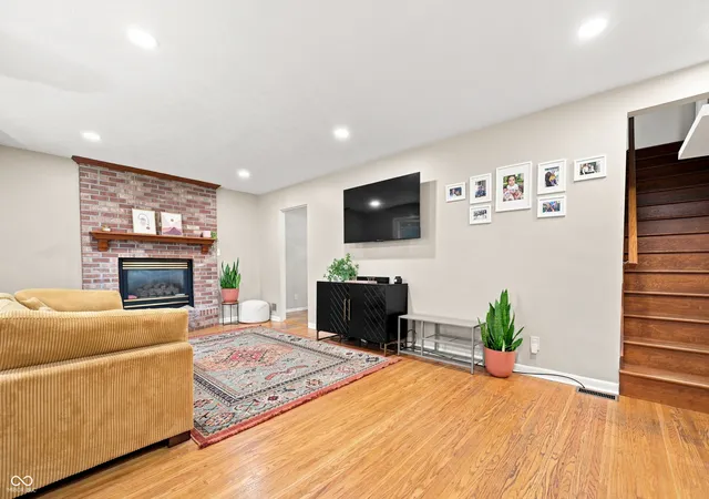 4th image of 6305 Douglas Rd, Indianapolis, IN 46220 | MLS# 22119326