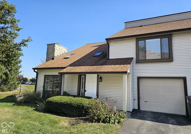 Condo for sale at 2448 Hideaway N Dr, Indianapolis, IN 46268 | MLS# 22119331