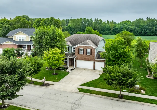 1st image of 7675 Winding Lake Dr S, Noblesville, IN 46062 | MLS# 22119334