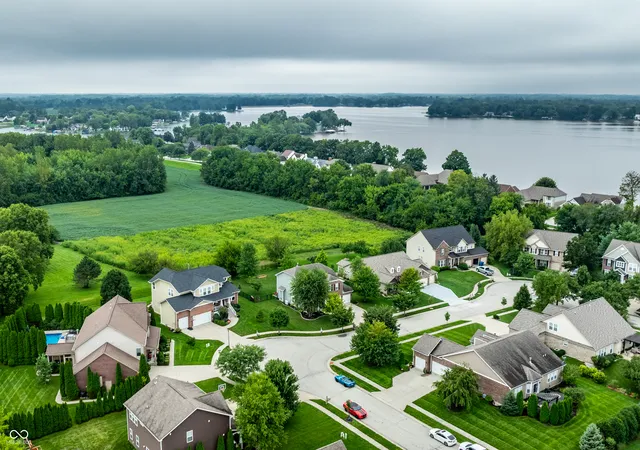 32nd image of 7675 Winding Lake Dr S, Noblesville, IN 46062 | MLS# 22119334