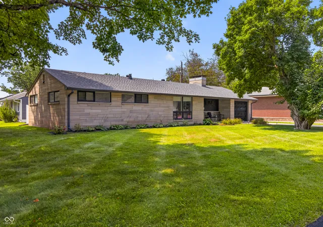 36th image of 2594 Franklin St, Columbus, IN 47201 | MLS# 22119335