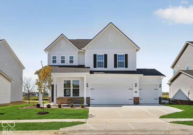 Photo 1 of Single family home for sale at 16105 Showdown Rd, Noblesville, IN 46060 | MLS# 22119352 | Listing updated on 2026-10-08