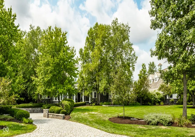 2nd image of 1121 Laurelwood, Carmel, IN 46032 | MLS# 22119357