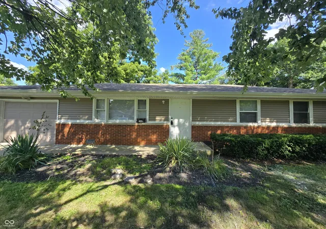 2nd image of 1230 Oakland Dr, Anderson, IN 46012 | MLS# 22119360