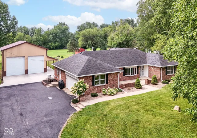 3rd image of 1397 W 350 N, Kokomo, IN 46901 | MLS# 22119362