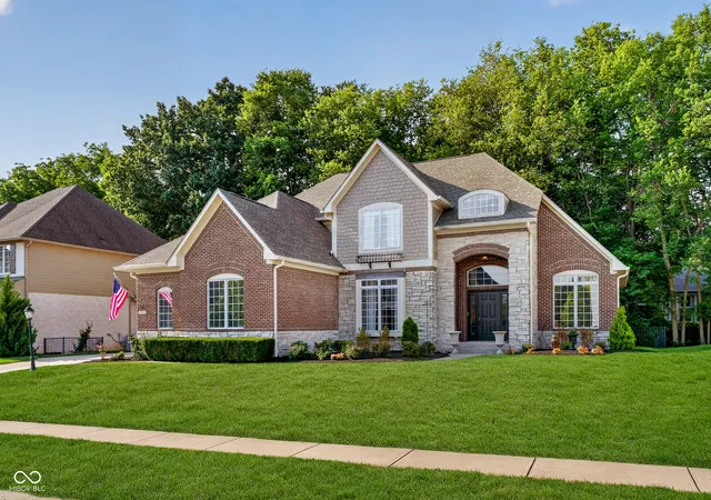 2nd image of 13712 Fairwood Dr, Fishers, IN 46055 | MLS# 22119374