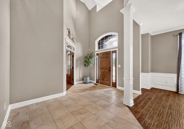 3rd image of 13712 Fairwood Dr, Fishers, IN 46055 | MLS# 22119374