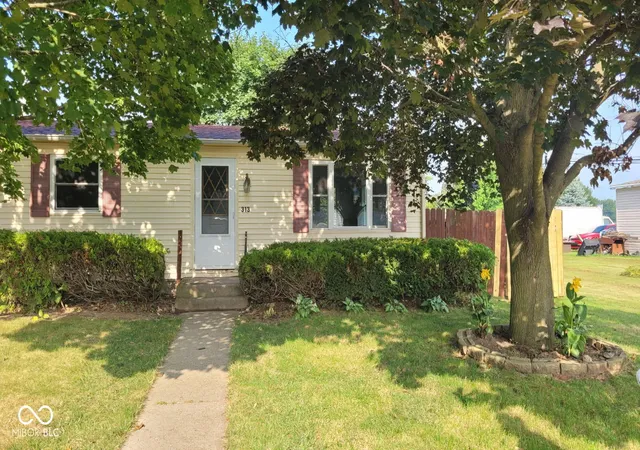 1st image of 313 N West St, Milford, IN 46542 | MLS# 22119376