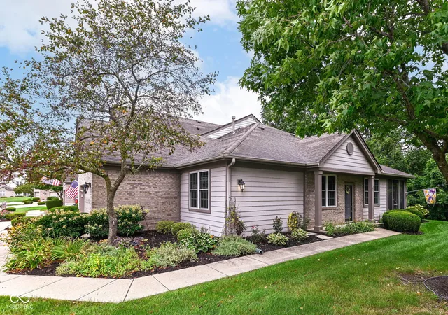 1st image of 9200 Wadsworth Ct, Fishers, IN 46037 | MLS# 22119377
