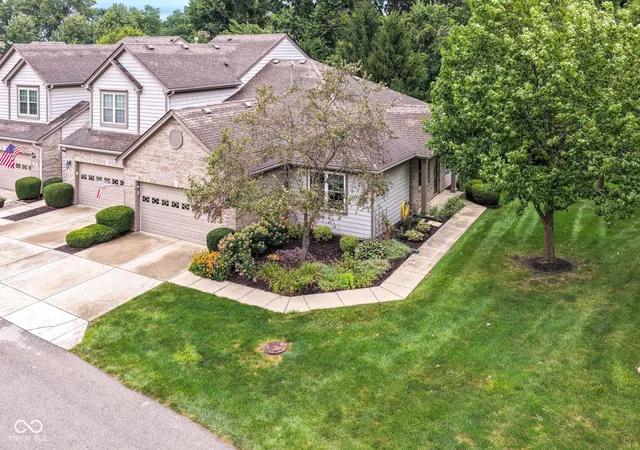 3rd image of 9200 Wadsworth Ct, Fishers, IN 46037 | MLS# 22119377