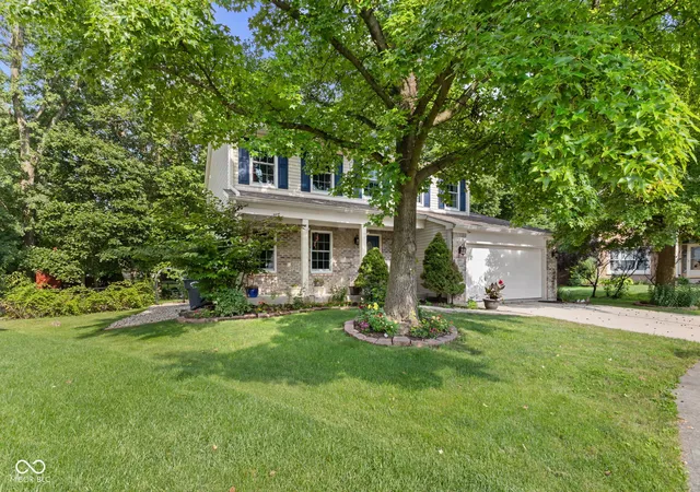 Photo 3 of Single family home for sale at 1200 Breaside Ct, Greenwood, IN 46143 | MLS# 22119385 | Listing updated on 2026-08-19