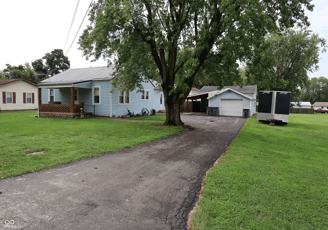 Photo 1 of Single family home for sale at 502 E 16th Street, Seymour, IN 47274 | MLS# 22119394 | Listing updated on 2026-08-25
