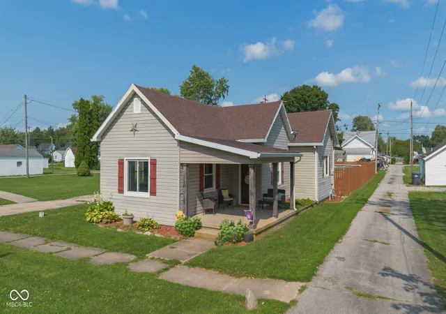 2nd image of 104 N Vine St, Kennard, IN 47351 | MLS# 22119400