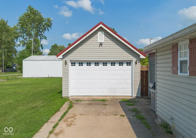 4th image of 104 N Vine St, Kennard, IN 47351 | MLS# 22119400