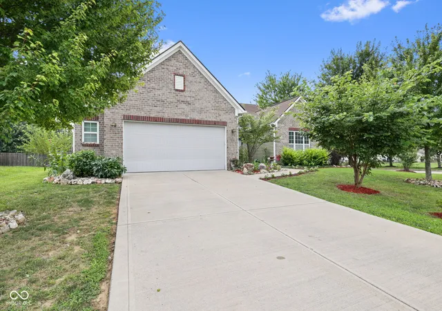 2nd image of 5976 Chazimal St, Plainfield, IN 46168 | MLS# 22119406