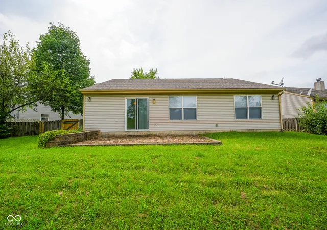 5th image of 5213 Lakeside Manor Dr, Indianapolis, IN 46254 | MLS# 22119409