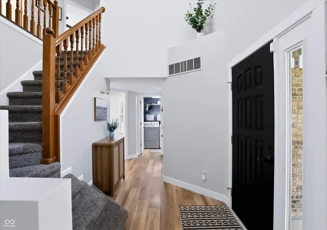 5th image of 10407 Runview Cir, Fishers, IN 46038 | MLS# 22119410