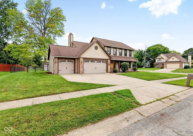 2nd image of 12502 Atwood Pl, Fishers, IN 46038 | MLS# 22119435