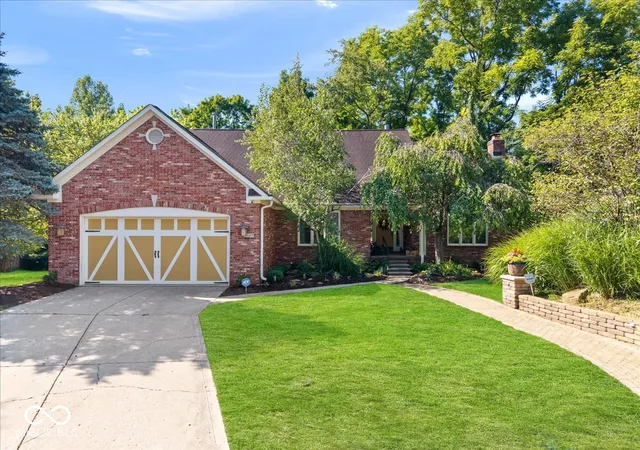 1st image of 9127 Pinecreek Ct, Indianapolis, IN 46256 | MLS# 22119436