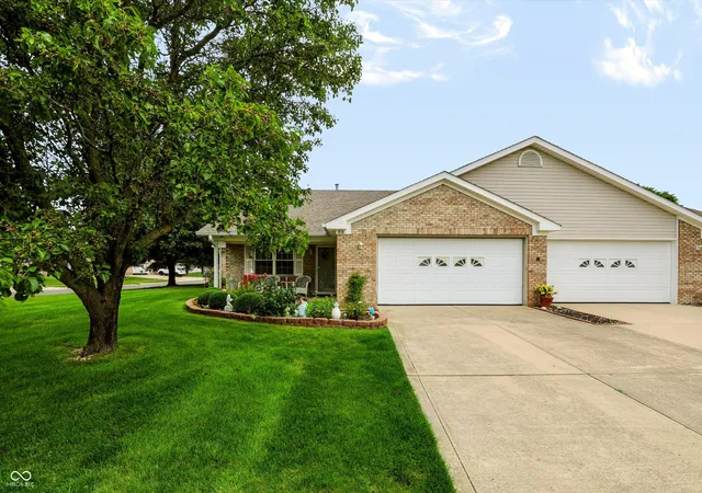 Photo 2 of Single family home for sale at 7838 Park Ward Pl, Indianapolis, IN 46259 | MLS# 22119444 | Listing updated on 2026-09-29